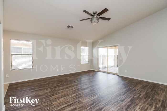 480 West Dexter Way - Photo 3 of 15