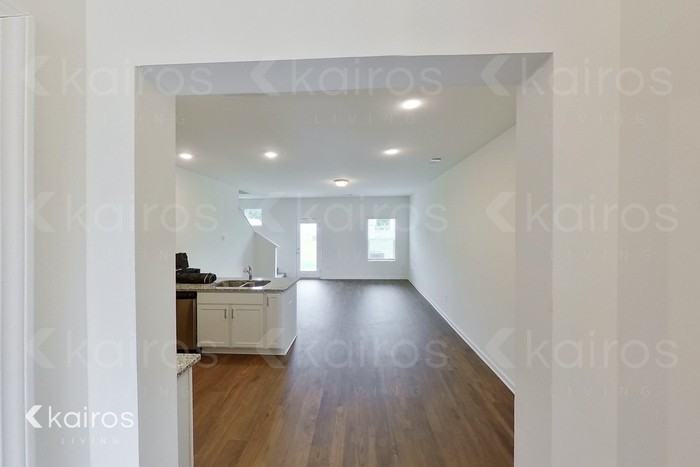 145 Dudley Way SW - Photo 2 of 17