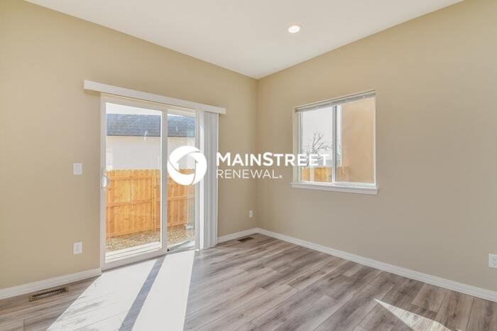 4441 Light Vw - Photo 6 of 18