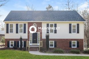 403 Twin Creeks Rd - Photo 1 of 1