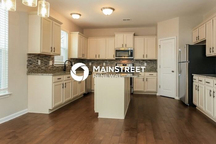 32 Maple Grove Dr - Photo 5 of 17