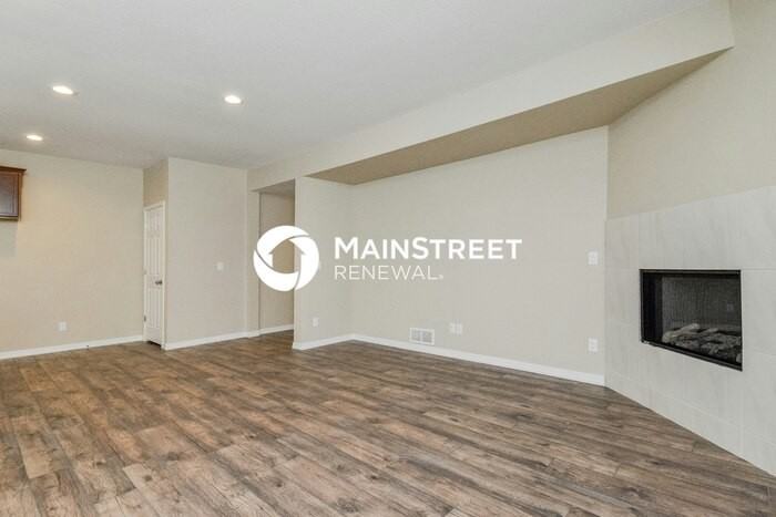 4425 Light Vw - Photo 3 of 18