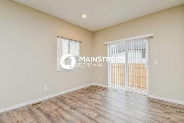 4425 Light Vw - Photo 4 of 18