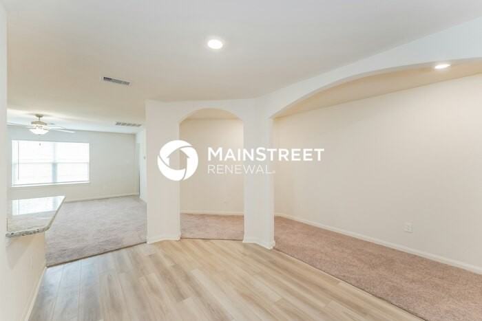 21163 Titian Dr - Photo 3 of 16