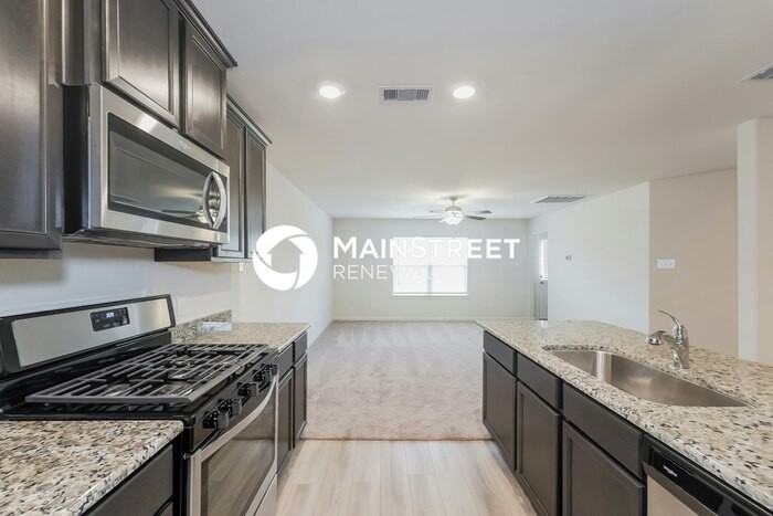 21163 Titian Dr - Photo 6 of 16