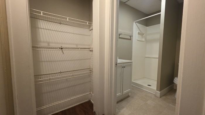 302 W Main St #5 - Photo 3 of 5