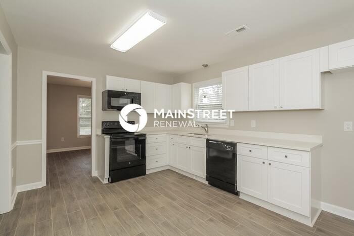 7700 Hickory Hollow Ln - Photo 6 of 16