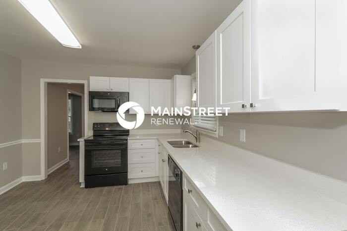 7700 Hickory Hollow Ln - Photo 7 of 16