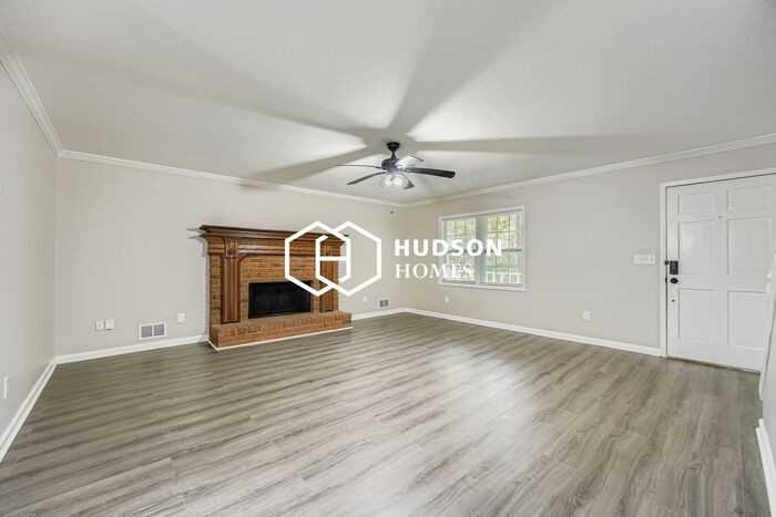 2490 Mandy Ct Sw - Photo 6 of 32