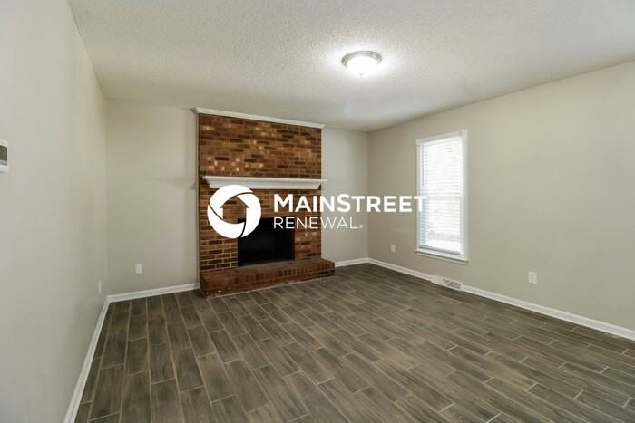 529 Regal Dr - Photo 3 of 18