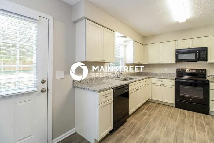 529 Regal Dr - Photo 6 of 18