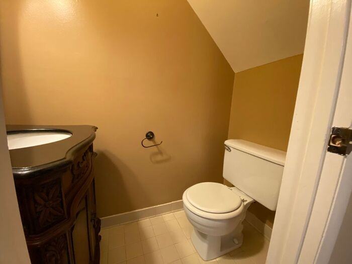 2097 Graybar Ln #C5 - Photo 3 of 38