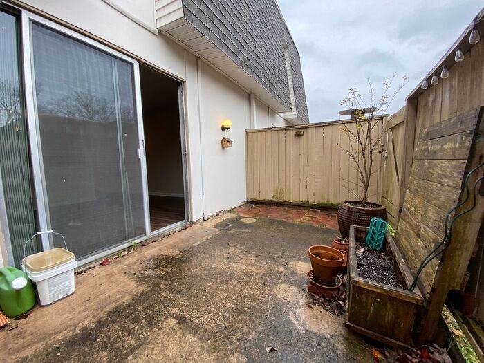 2097 Graybar Ln #C5 - Photo 5 of 38