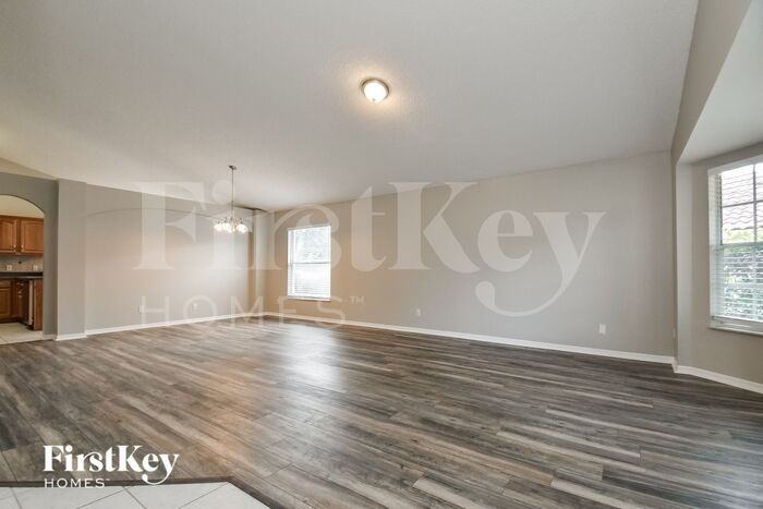 707 Vía Milano - Photo 2 of 15