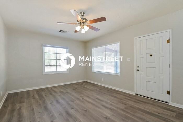 2310 E Grant Rd - Photo 3 of 16