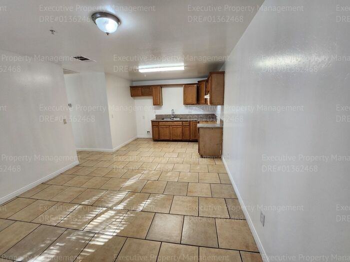 3017 Potomac Ave #8 - Photo 3 of 16