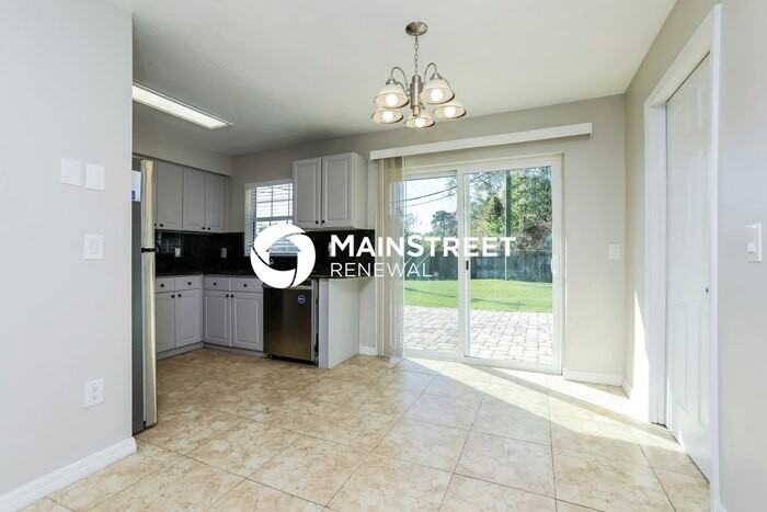 7560 Quail Pond Street - Photo 4 of 16