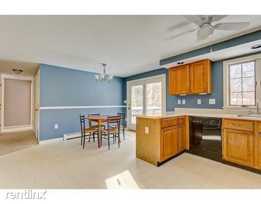 99 Marlboro Rd - Photo 3 of 10