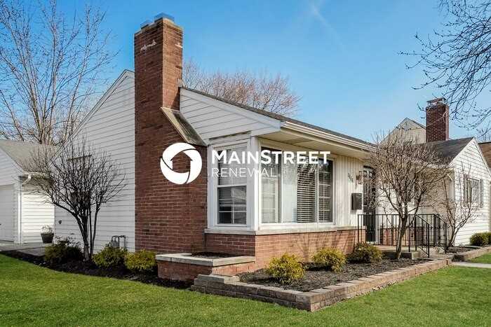 2888 Dover Rd - Photo 2 of 17