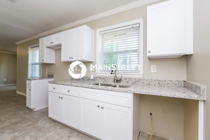 2309 Omaha Rd Sw - Photo 4 of 15