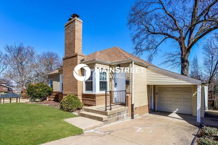 15 Spring Drive - Photo 2 of 16