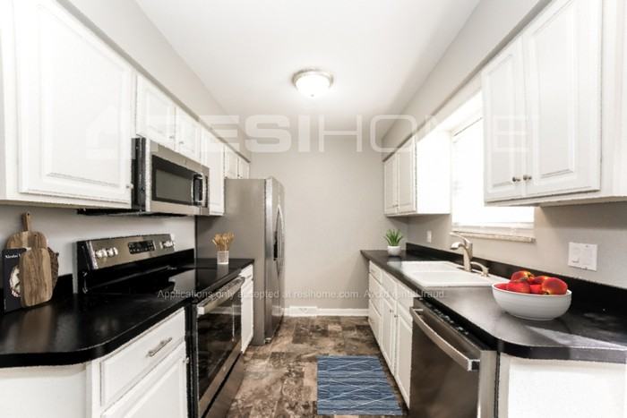 729 Hopkins Rd - Photo 2 of 17