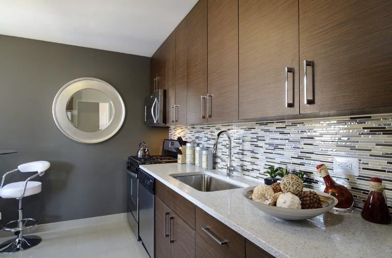 E 34th St #25D - Photo 3 of 11