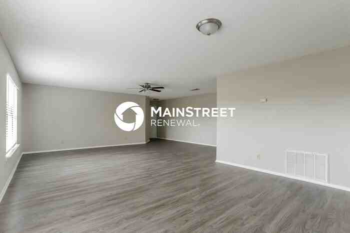 6303 Beech Trail Dr - Photo 7 of 15