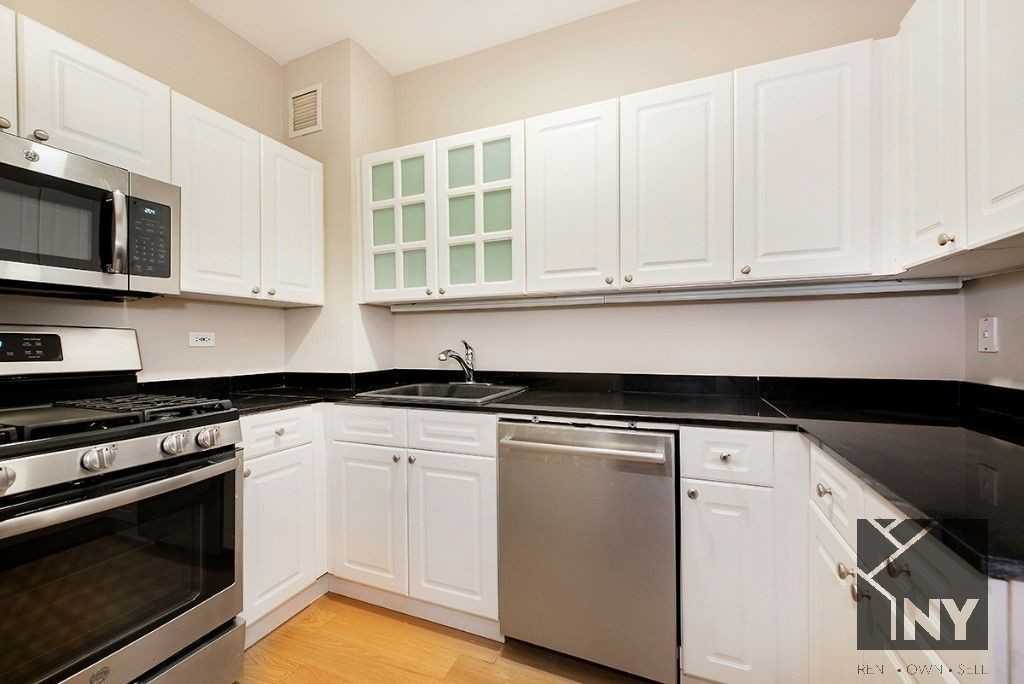 West St #1205 - Photo 3 of 8