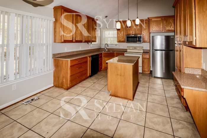 1204 Willow Creek Ct - Photo 7 of 16