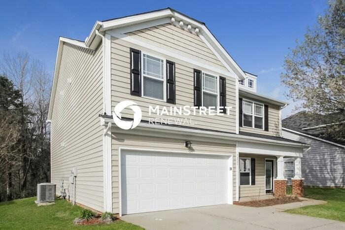 5229 Stowe Derby Drive - Photo 3 of 17