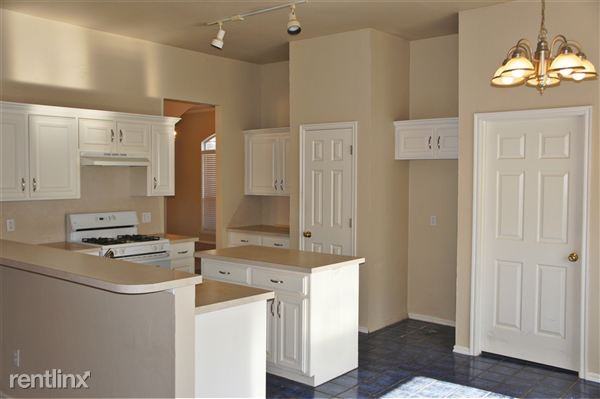 13405 Baldwin Dr - Photo 3 of 18