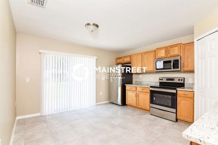 2037 Whispering Trails Boulevard - Photo 6 of 15