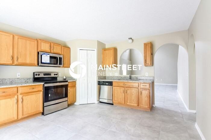 2037 Whispering Trails Boulevard - Photo 7 of 15