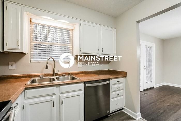 1130 Durham Rd - Photo 4 of 17