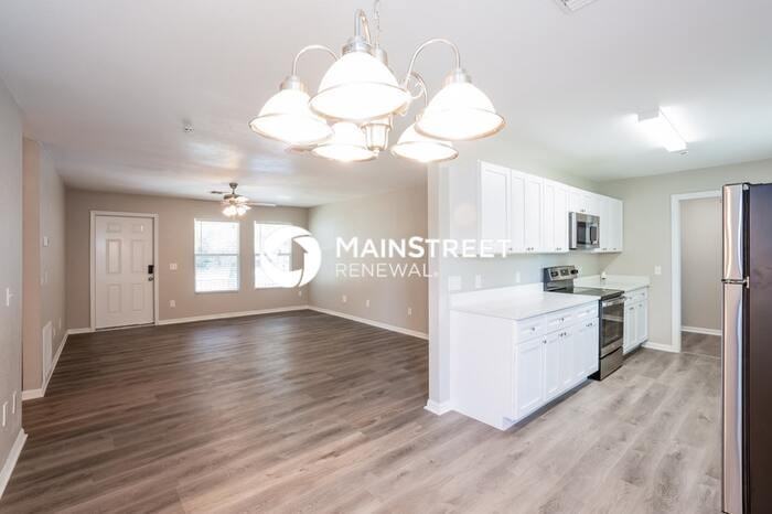 284 Grove Rd - Photo 3 of 14