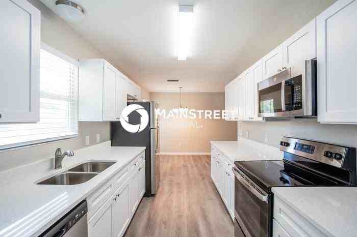 284 Grove Rd - Photo 6 of 14