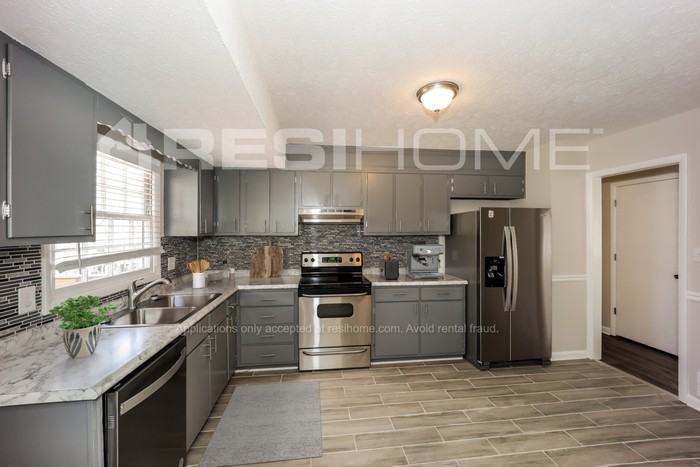 440 Johnson Rd - Photo 3 of 20