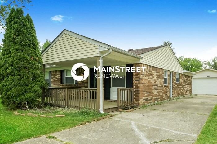 10902 Waycross Ave - Photo 3 of 16