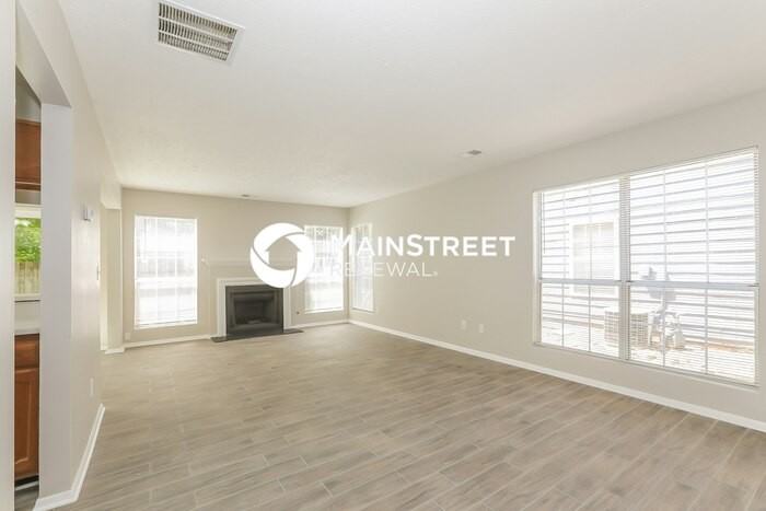 3020 Linden Dr - Photo 2 of 17