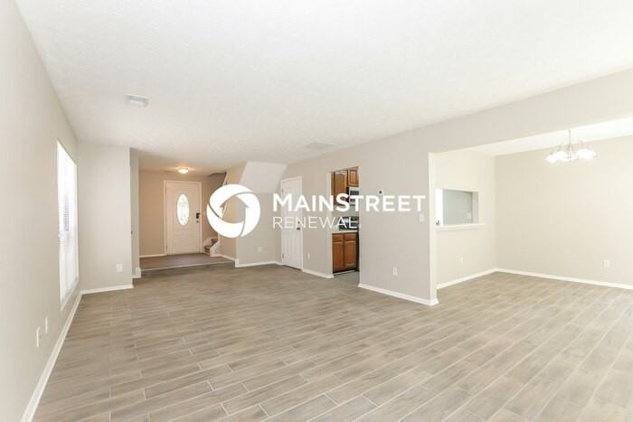 3020 Linden Dr - Photo 3 of 17