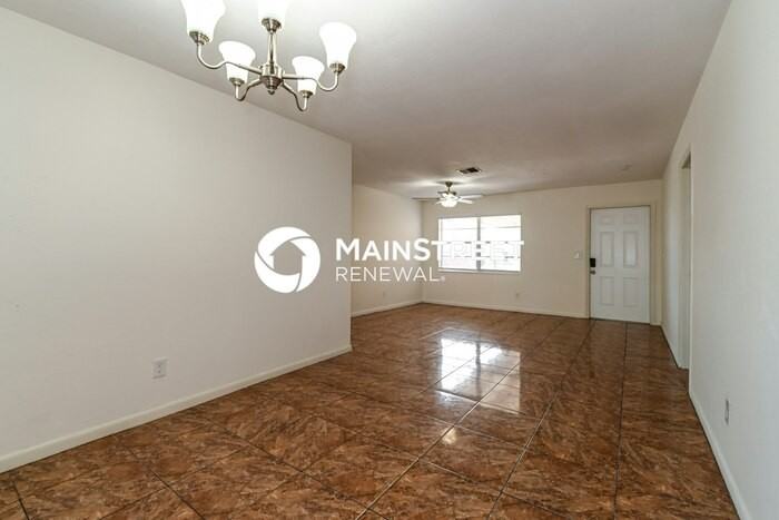 2155 Tropic Ave - Photo 4 of 16