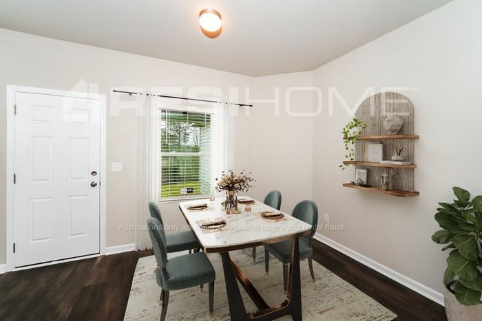 1098 Brookhaven Dr - Photo 5 of 17