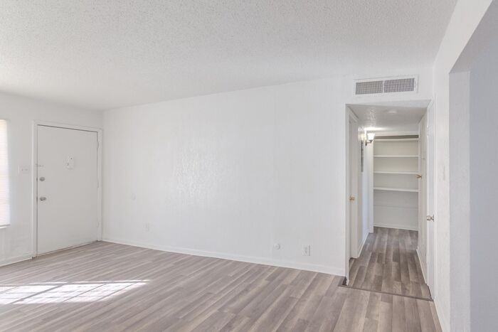 3501 Keltner Ave #102 - Photo 5 of 27