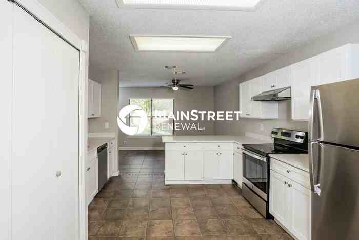 11307 Malapai Park - Photo 5 of 17