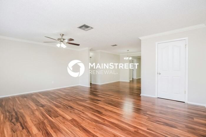 1202 Macfarlane Ave - Photo 3 of 16