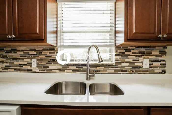 5009 2nd St W - Photo 7 of 17