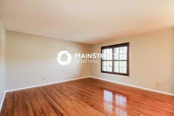 5221 N Wyandotte St - Photo 2 of 17