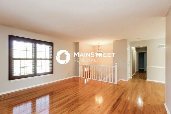 5221 N Wyandotte St - Photo 3 of 17