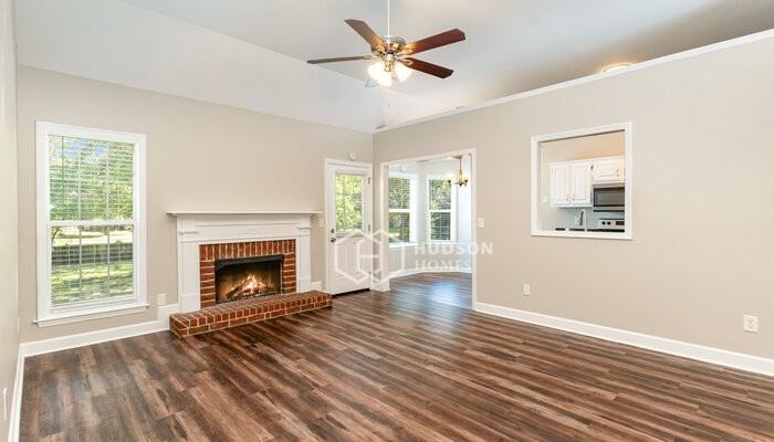 2606 Mercer Place - Photo 5 of 20